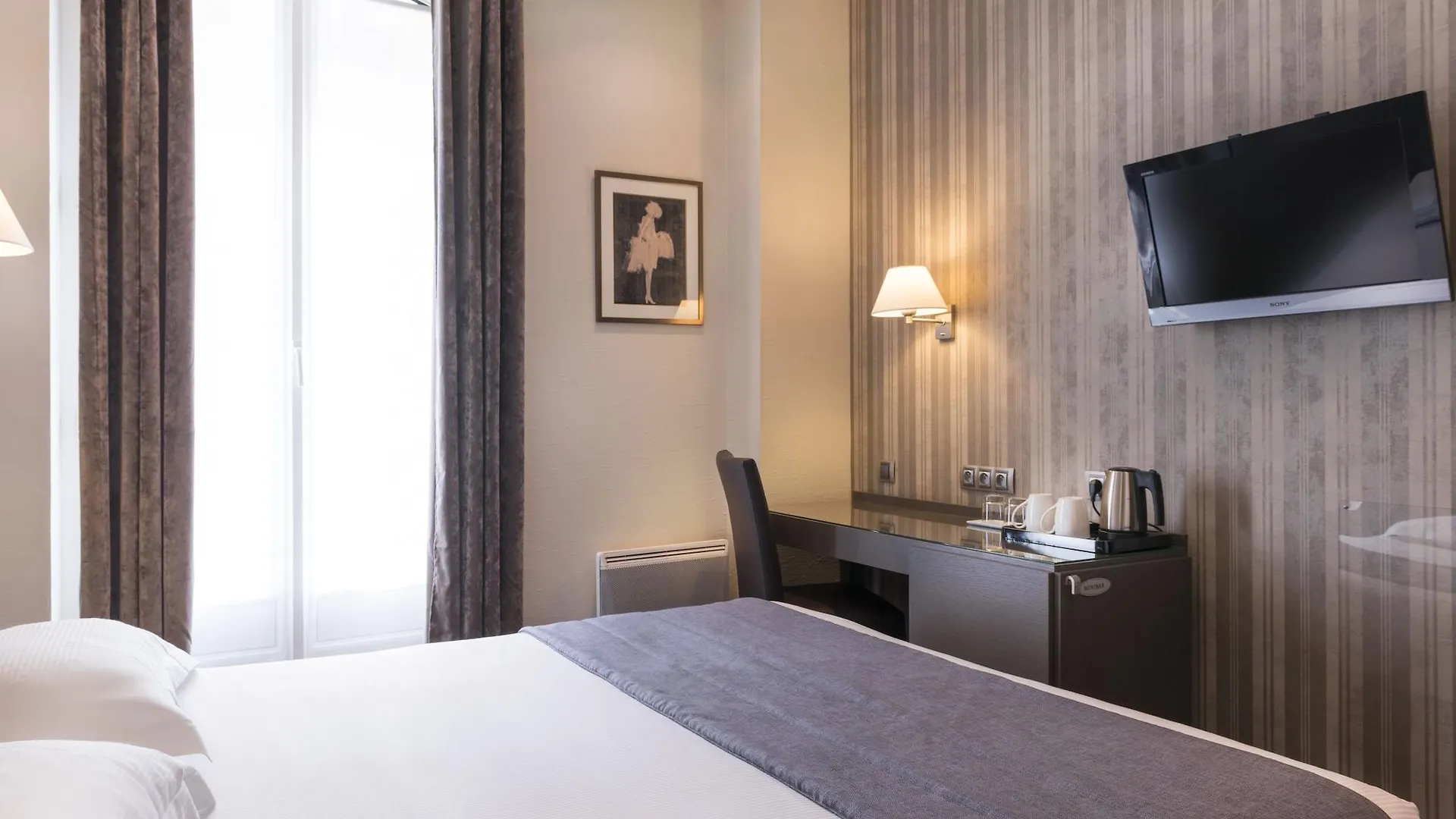 Volney Opera Szálloda 3*