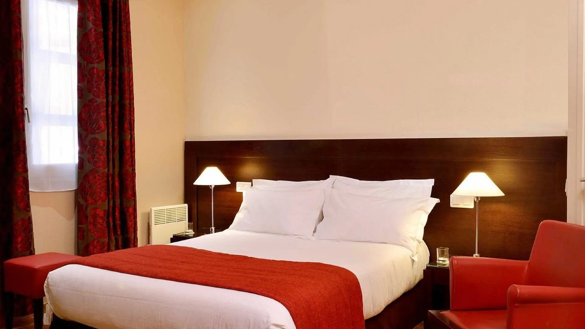 Hotel Volney Opera 3*