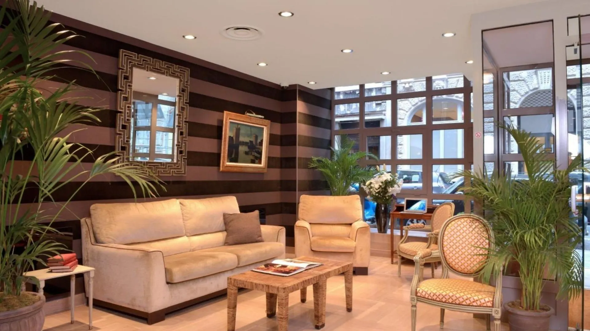 Hotel Volney Opera 3*